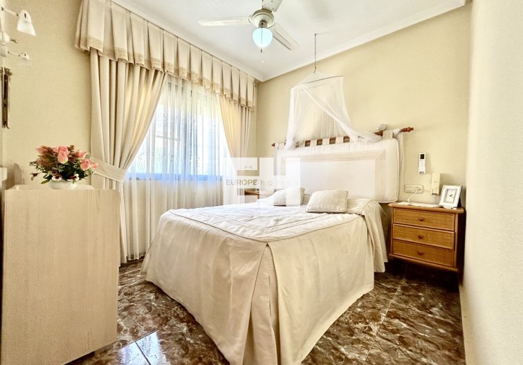 Segunda mano - town house - La Zenia - Costa Blanca