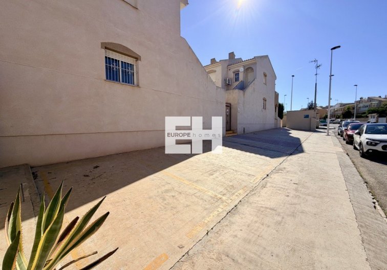 Segunda mano - town house - Torrevieja - Costa Blanca