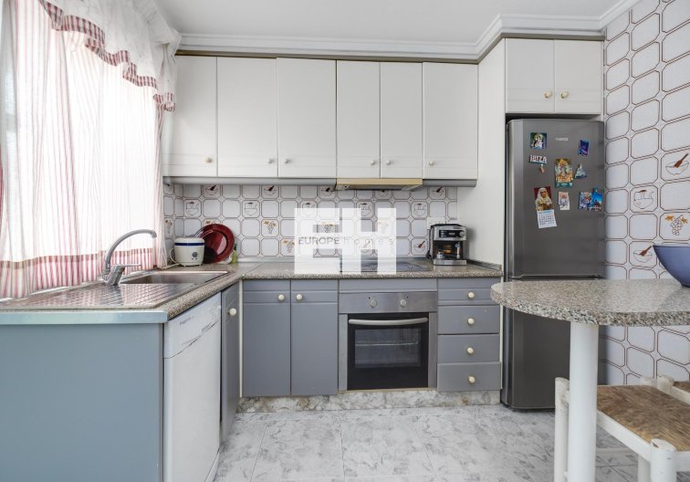 Segunda mano - Apartamento  - Torrevieja - Centro