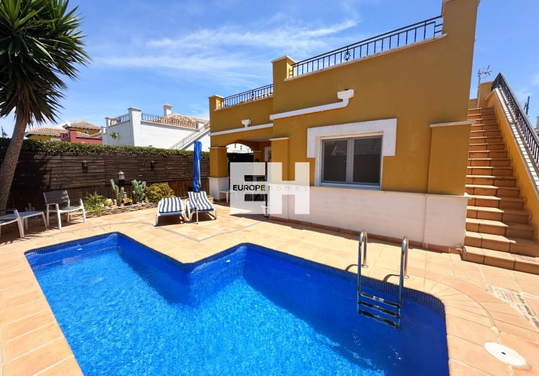 Segunda mano - villa - Mar Menor Golf Resort - Inland