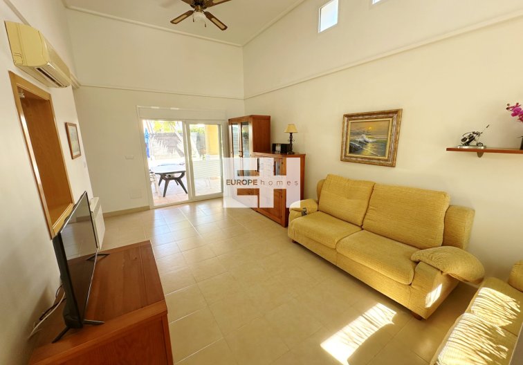 Segunda mano - villa - Mar Menor Golf Resort - Inland