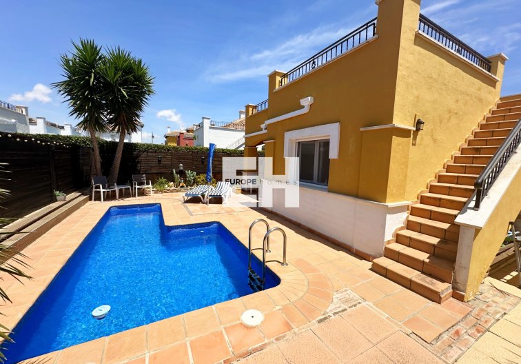 Segunda mano - villa - Mar Menor Golf Resort - Inland
