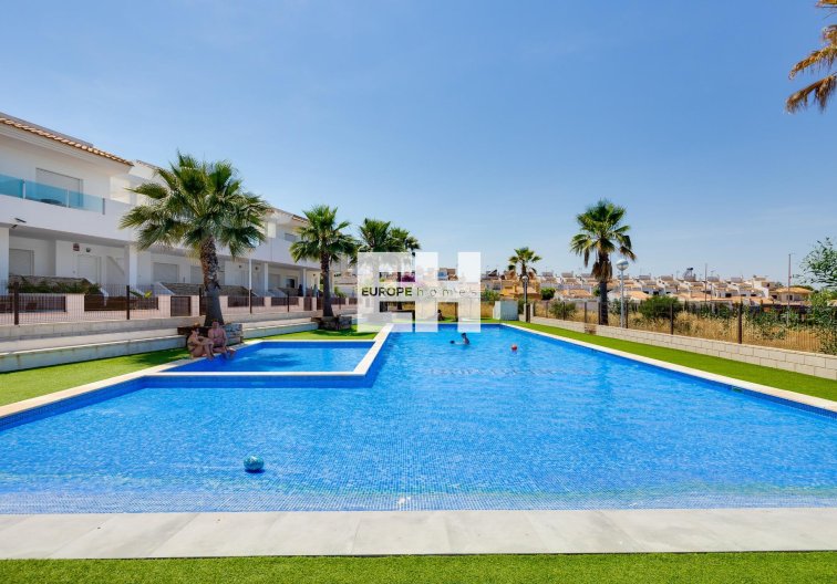 Segunda mano - town house - Torrevieja - Los Balcones 
