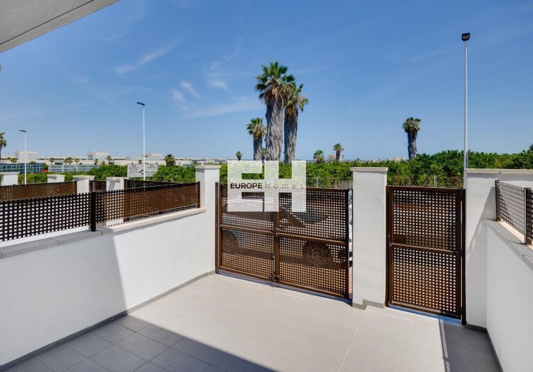 Segunda mano - town house - Torrevieja - Los Balcones 