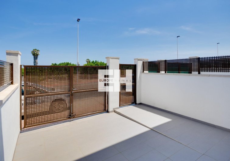 Segunda mano - town house - Torrevieja - Los Balcones 
