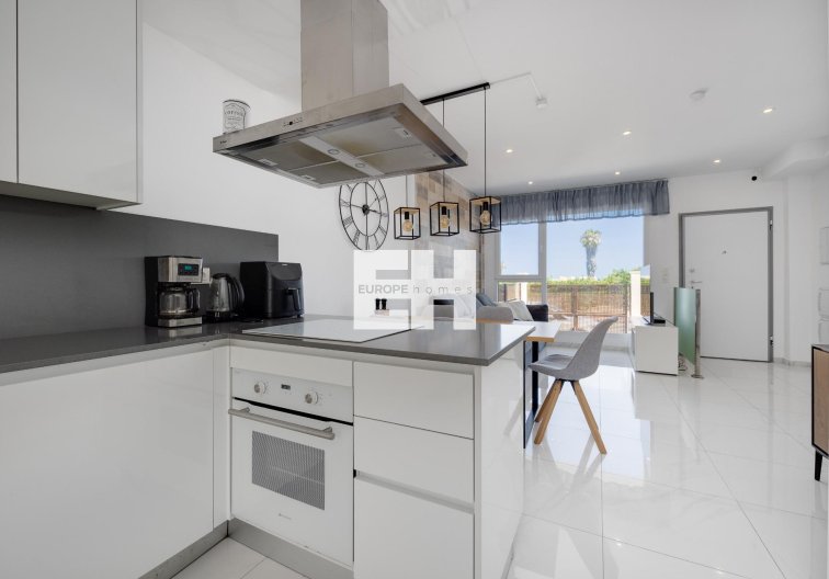 Segunda mano - town house - Torrevieja - Los Balcones 