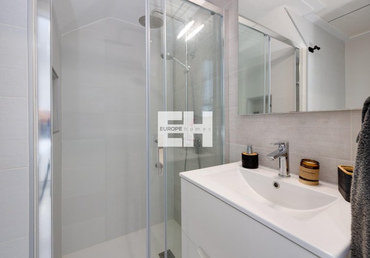 Segunda mano - town house - Torrevieja - Los Balcones 