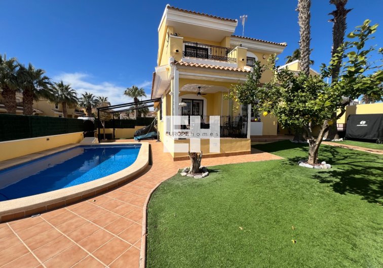 Revente - villa - Orihuela Costa - Costa Blanca