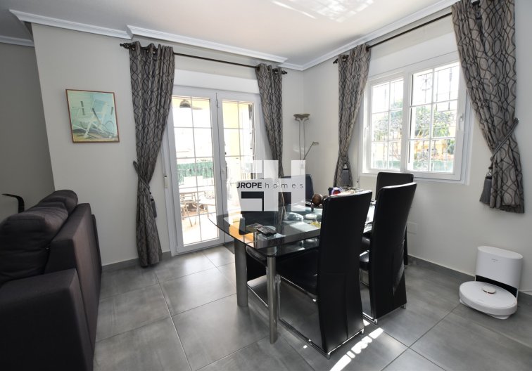 Revente - villa - Orihuela Costa - Costa Blanca