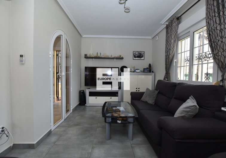 Revente - villa - Orihuela Costa - Costa Blanca