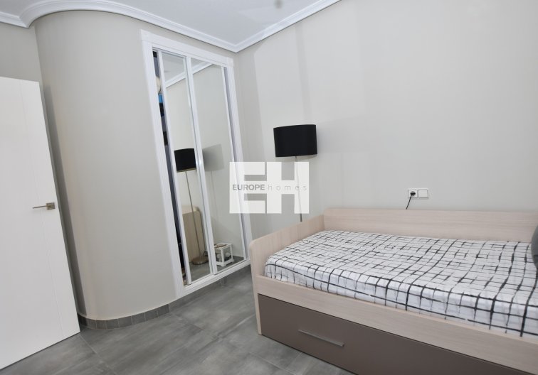 Revente - villa - Orihuela Costa - Costa Blanca
