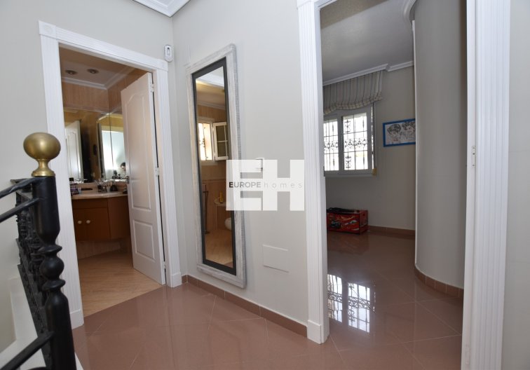 Revente - villa - Orihuela Costa - Costa Blanca