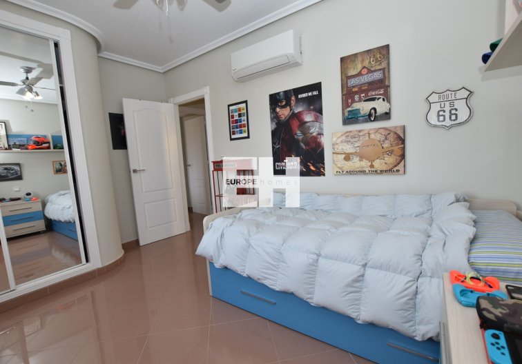 Revente - villa - Orihuela Costa - Costa Blanca