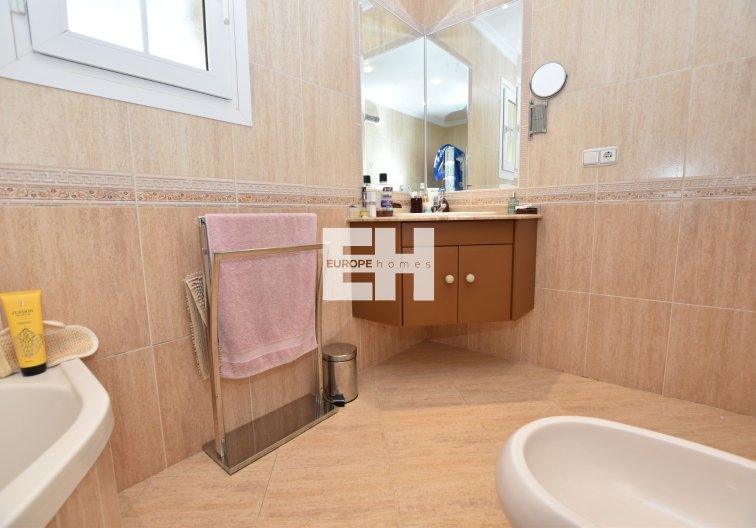 Revente - villa - Orihuela Costa - Costa Blanca