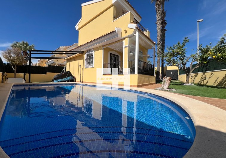 Revente - villa - Orihuela Costa - Costa Blanca