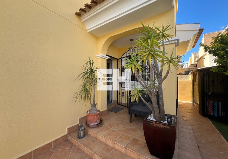 Revente - villa - Orihuela Costa - Costa Blanca