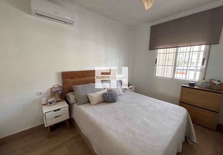Segunda mano - Apartamento  - Torrevieja - aqua nuevas