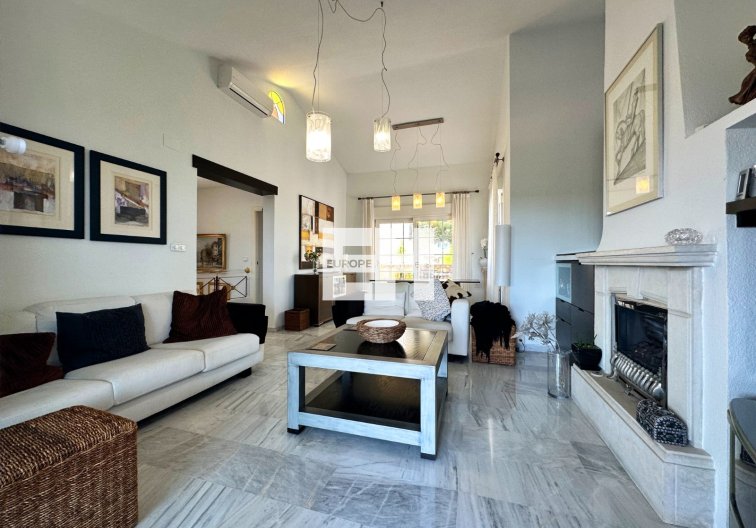 Revente - villa - Orihuela Costa - Costa Blanca