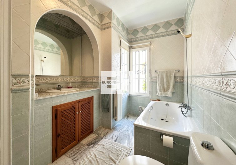 Revente - villa - Orihuela Costa - Costa Blanca