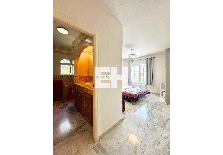 Revente - villa - Orihuela Costa - Costa Blanca
