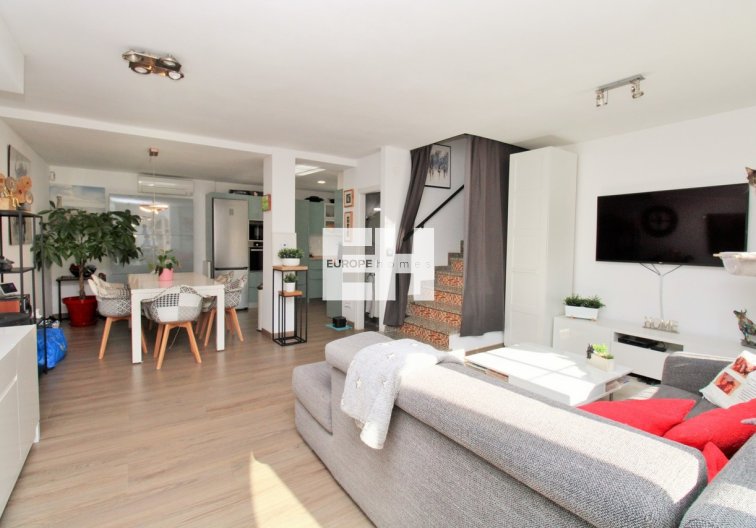 Segunda mano - town house - Villamartin - Costa Blanca