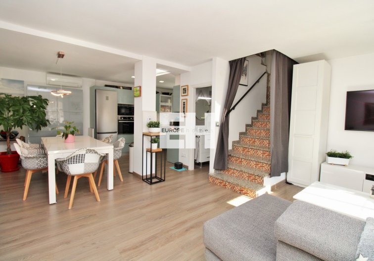 Segunda mano - town house - Villamartin - Costa Blanca