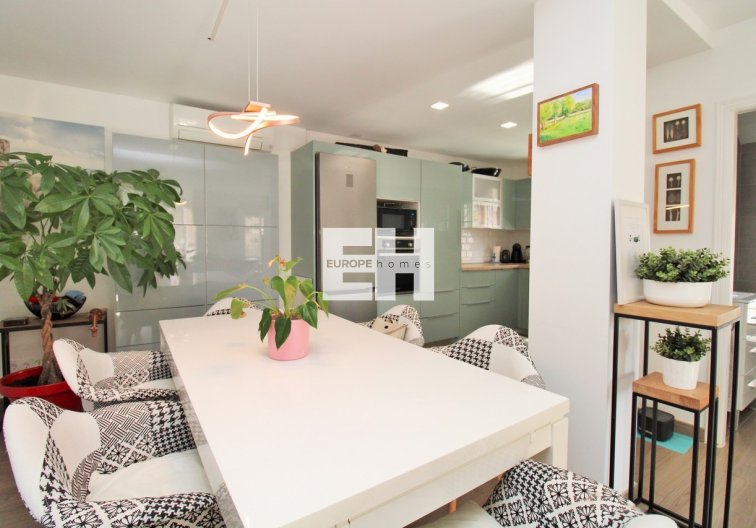Segunda mano - town house - Villamartin - Costa Blanca
