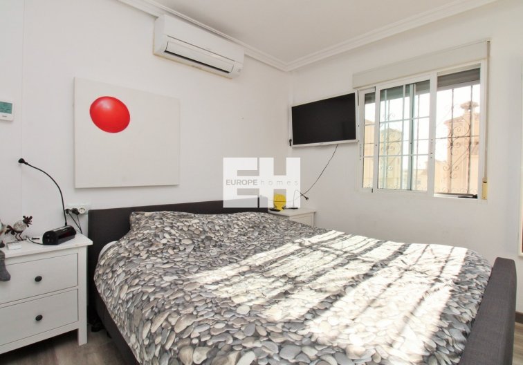Segunda mano - town house - Villamartin - Costa Blanca