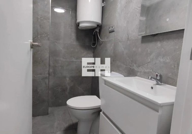 Segunda mano - town house - Torrevieja - Sector 25