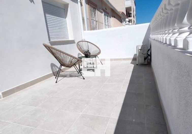 Segunda mano - town house - Torrevieja - Sector 25