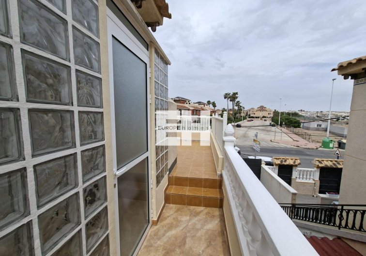 Segunda mano - Bungalow - Orihuela Costa - Punta Prima
