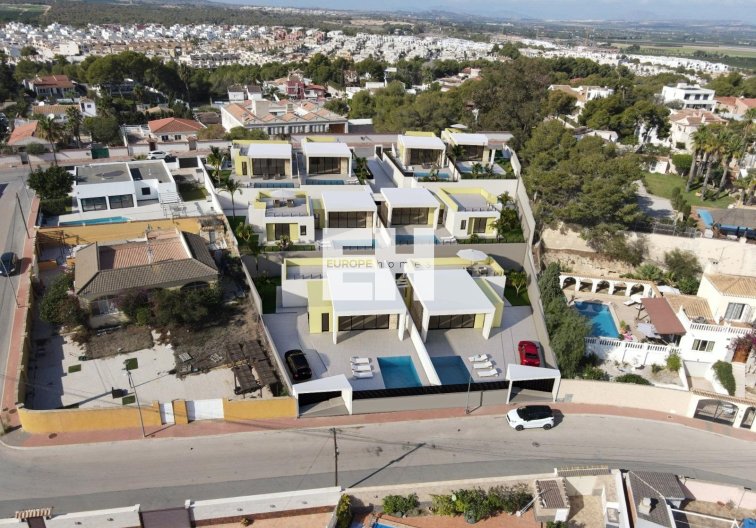 Obra Nueva - villa - Torrevieja - Los Balcones 