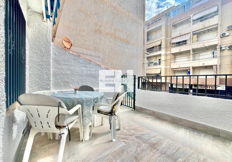 Segunda mano - Apartamento  - Torrevieja - Playa de los Locos