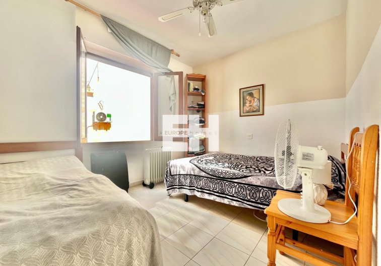 Segunda mano - Apartamento  - Torrevieja - Playa de los Locos
