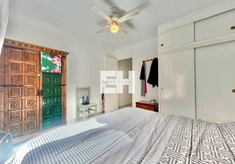 Segunda mano - Apartamento  - Torrevieja - Playa de los Locos