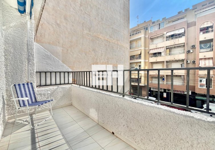 Segunda mano - Apartamento  - Torrevieja - Playa de los Locos