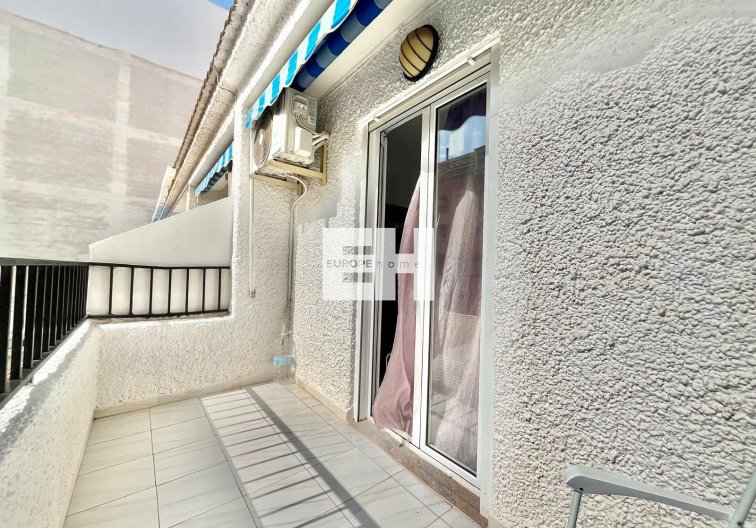 Segunda mano - Apartamento  - Torrevieja - Playa de los Locos