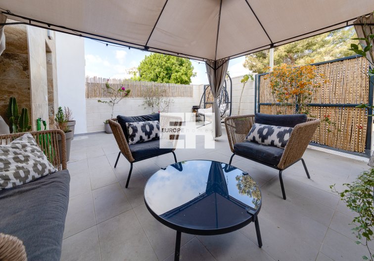 Segunda mano - villa - Villamartin - Costa Blanca