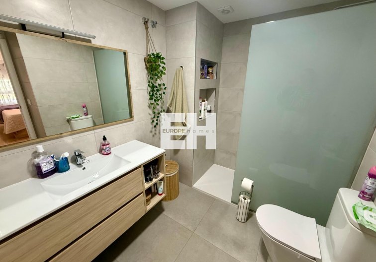 Segunda mano - Apartamento  - Torrevieja - Centro