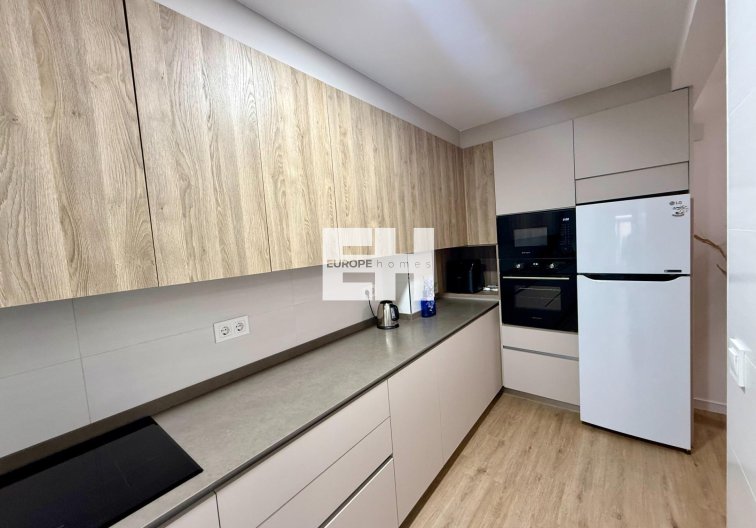 Segunda mano - Apartamento  - Torrevieja - Centro
