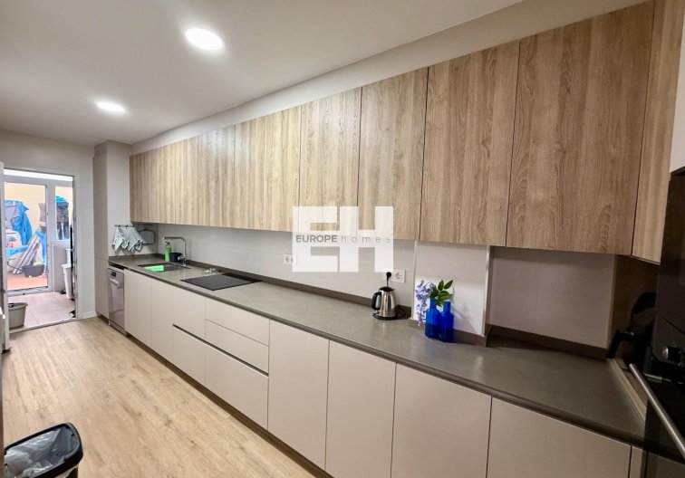 Segunda mano - Apartamento  - Torrevieja - Centro