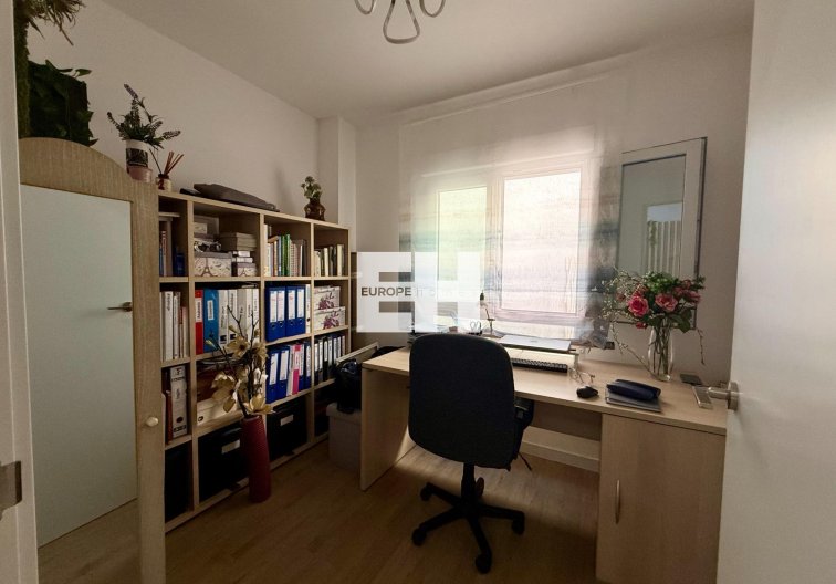 Segunda mano - Apartamento  - Torrevieja - Centro