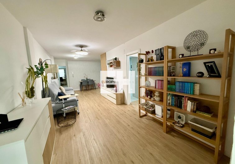 Segunda mano - Apartamento  - Torrevieja - Centro
