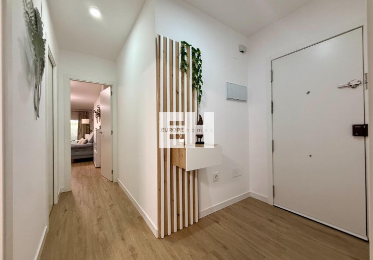Segunda mano - Apartamento  - Torrevieja - Centro