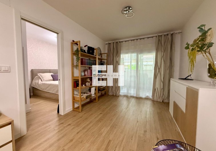 Segunda mano - Apartamento  - Torrevieja - Centro