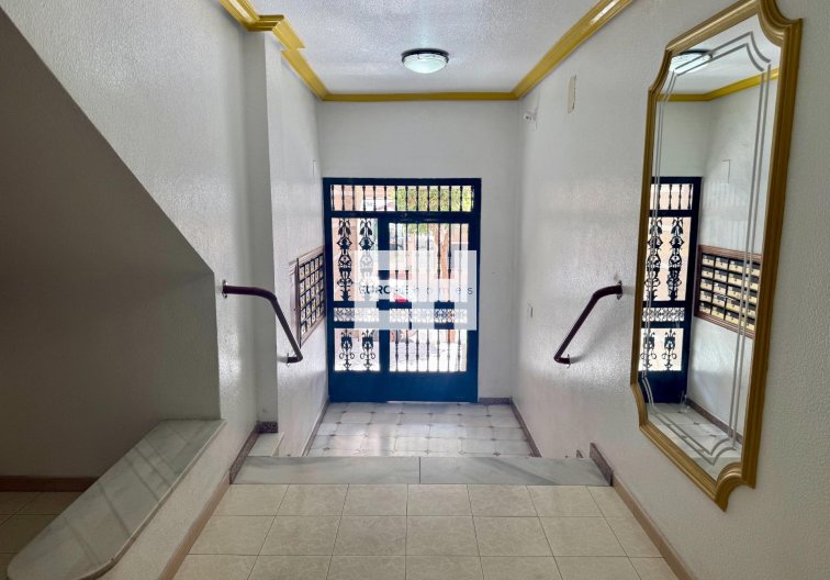 Segunda mano - Apartamento  - Torrevieja - Centro