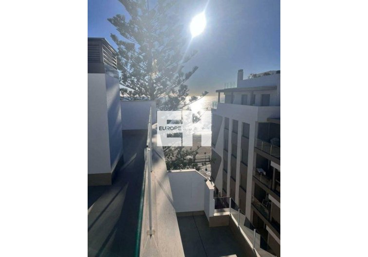 Segunda mano - Apartamento  - Torrevieja - Playa de los Locos