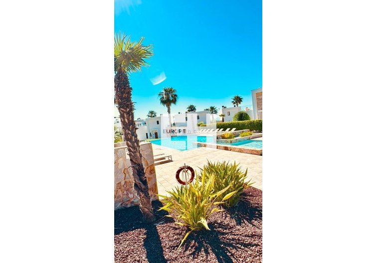 Segunda mano - town house - Orihuela Costa - Villamartín