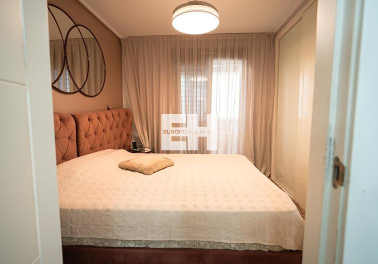 Segunda mano - town house - Torrevieja - Aguas Nuevas