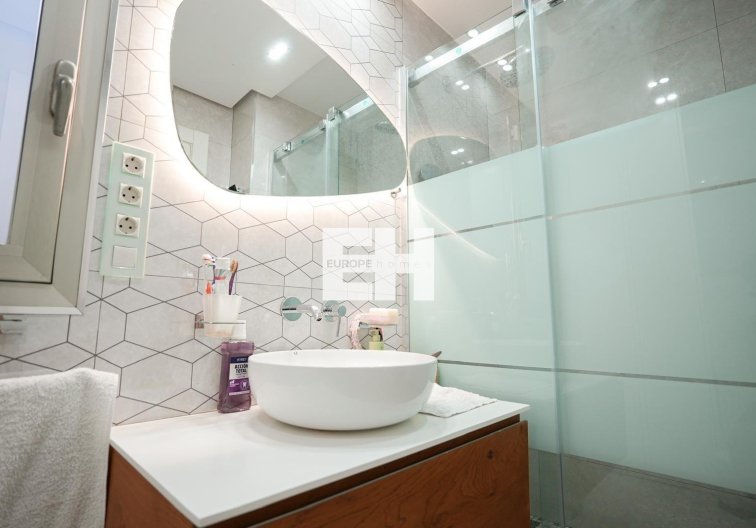 Segunda mano - town house - Torrevieja - Aguas Nuevas
